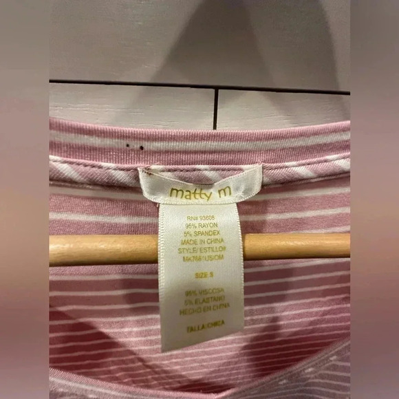 Maddy M Pink/ white side tie shirt- women’s small - Picture 2 of 4